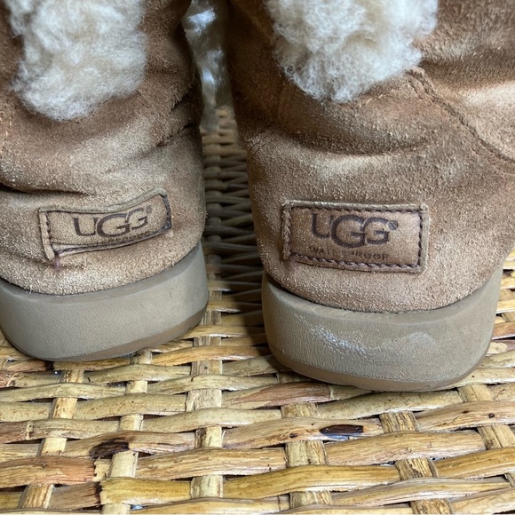 Tall Ugg Boots Chestnut - Picture 9 of 12